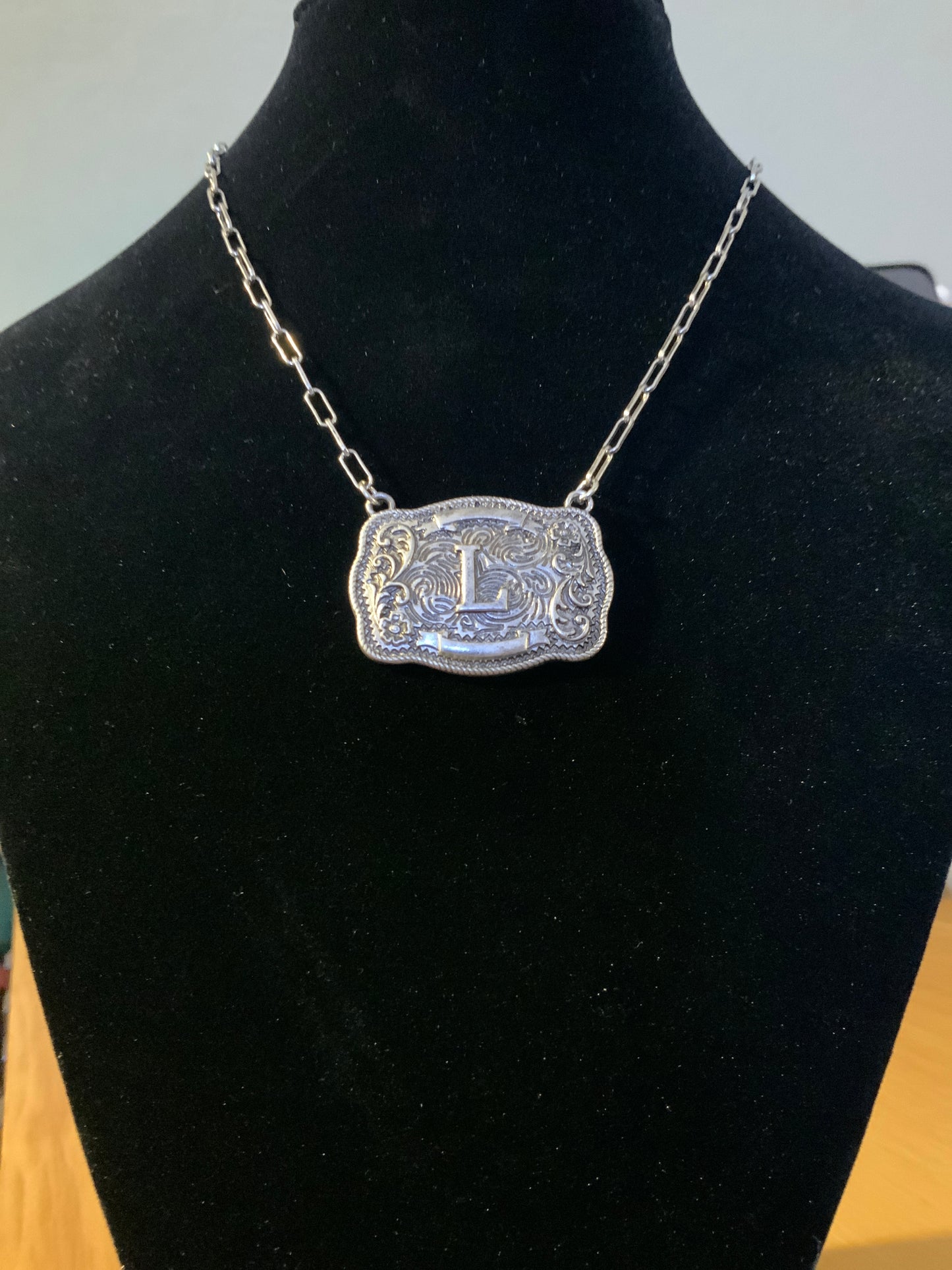 Tipi “L” Buckle Necklace