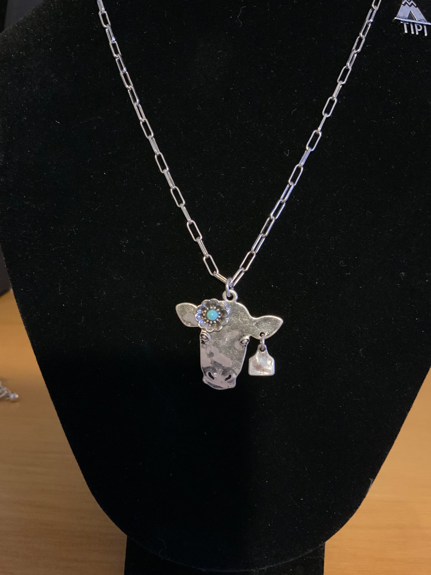 Heifer Turquoise Inlay Flower Necklace