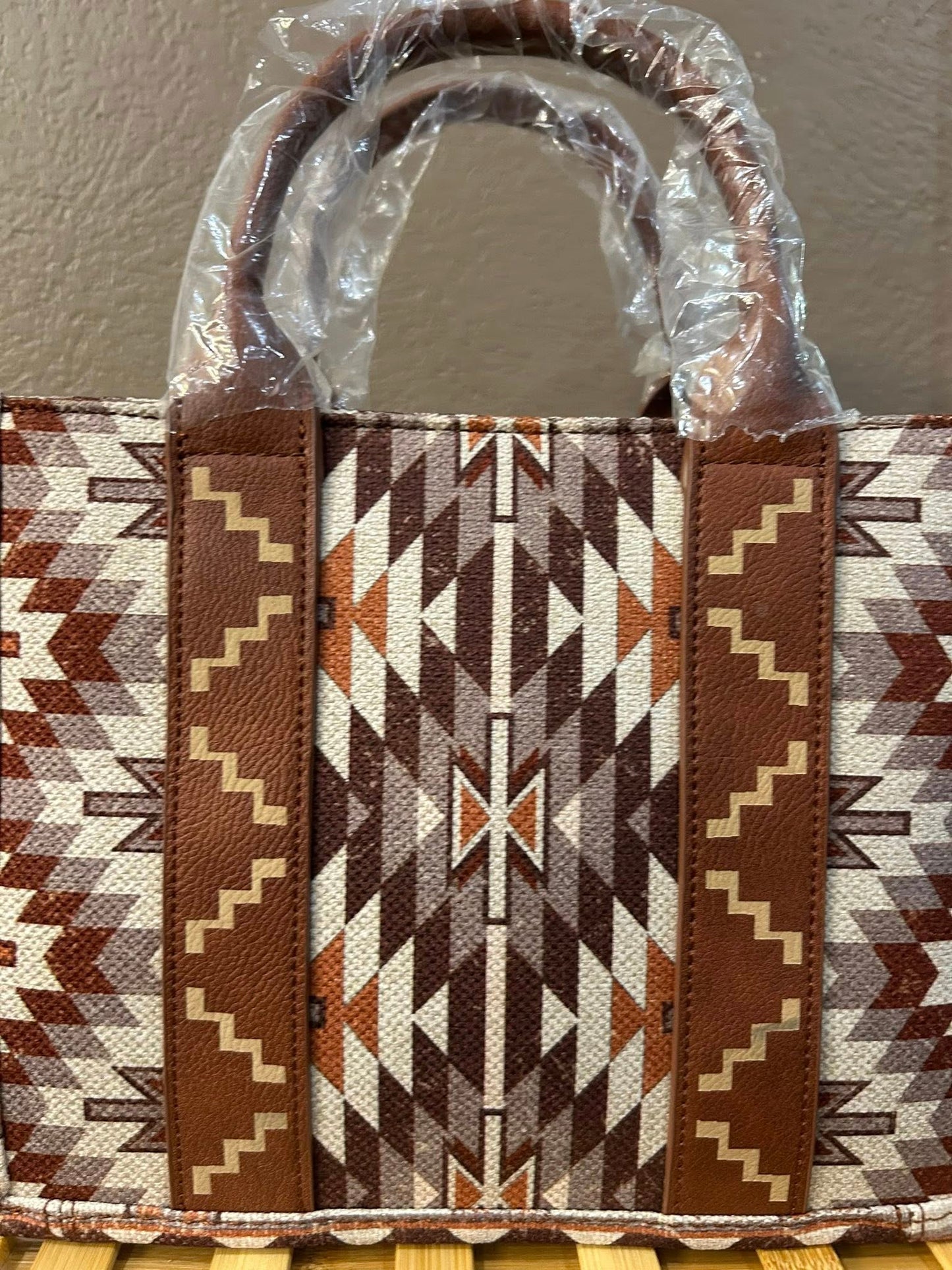 Rust & Brown Geometric Southwestern Tote — Wrangler Style