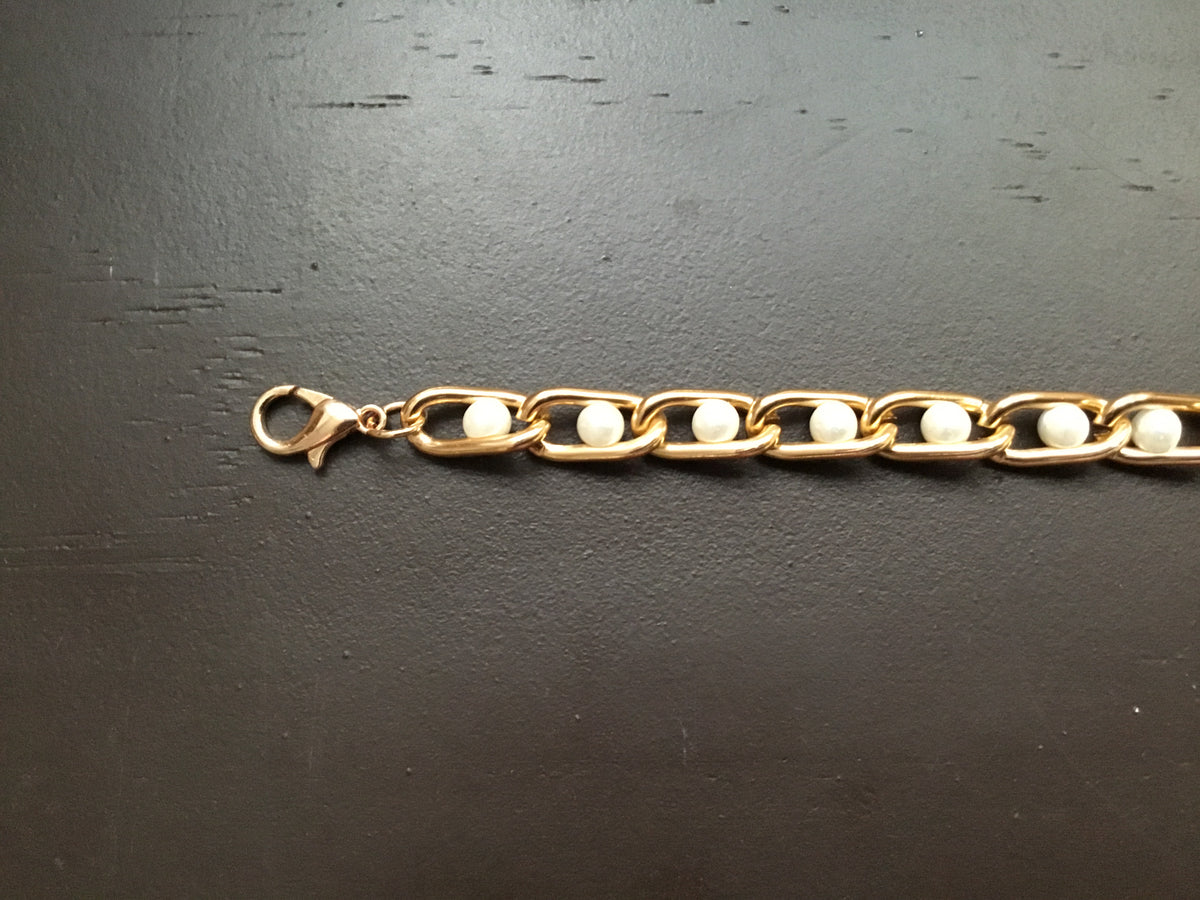 Gold Toned Chain Link Pearl Trucker Hat Band