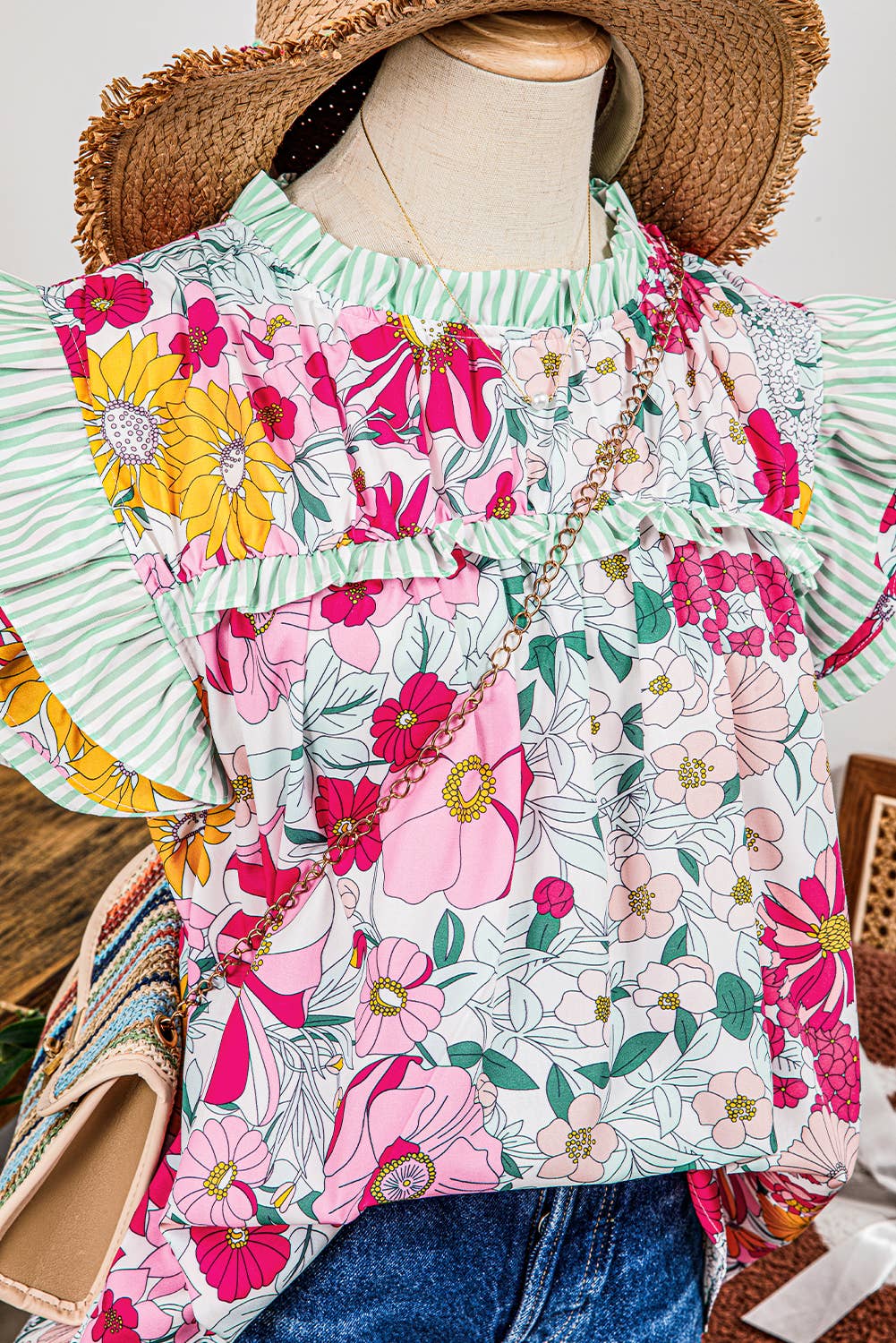 Fashion Floral Contrast Ruffle Trim Short Sleeve Boho Blouse: As shown / Missy / M