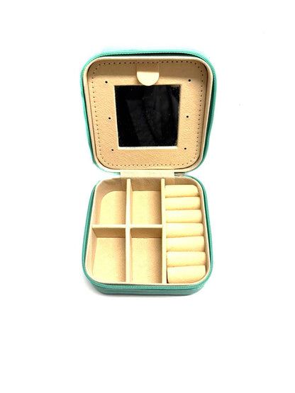 Western Pattern Flower Concho Jewelry Box: Black